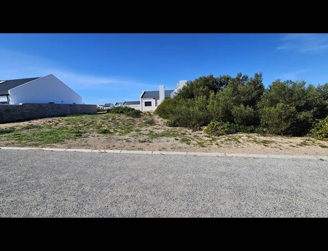 LAND FOR SALE IN BRITANNIA BAY